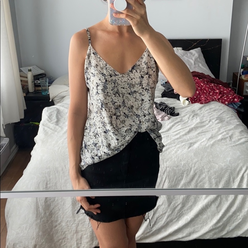 🔥 2/$20 Monk and Lou floral print cami